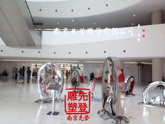 R治P䓵Щ